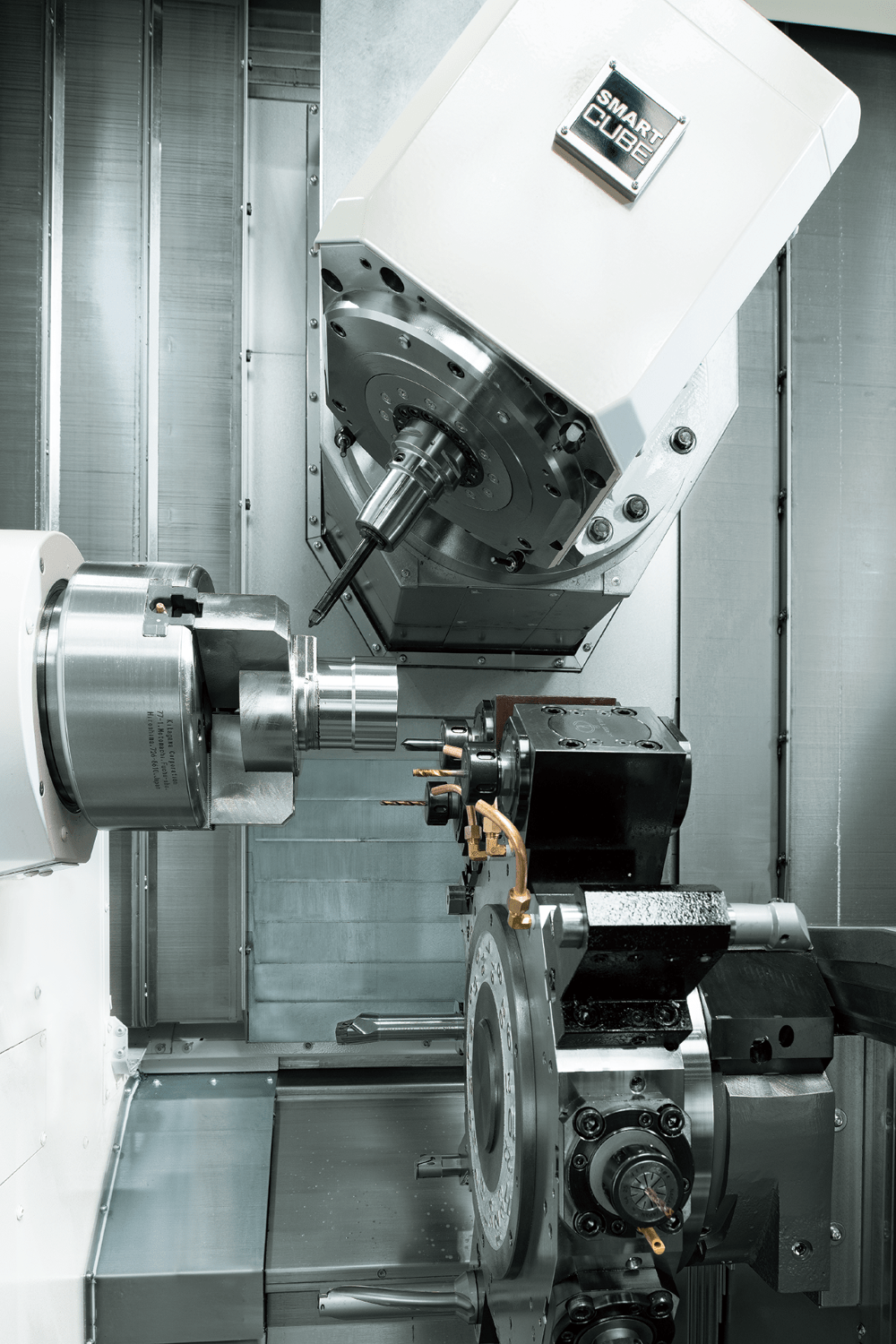 JX-200 Ultra-modern 6-to-10-inch chuck B-axis, multitasking machine closeup